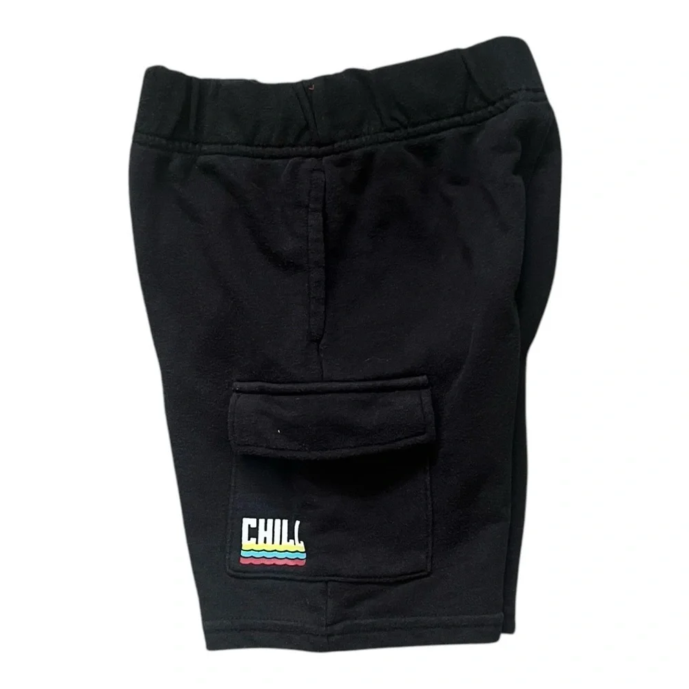 365 Kids casual cargo black shorts Boys 5 cargo side pockets Chill graphic